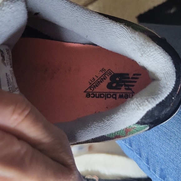 New Balance 530 Floral Ink Sneakers - Picture 9 of 10